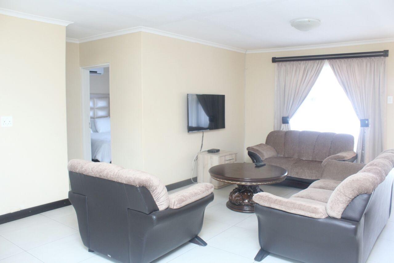 Mbopha Guest House Ulundi 外观 照片